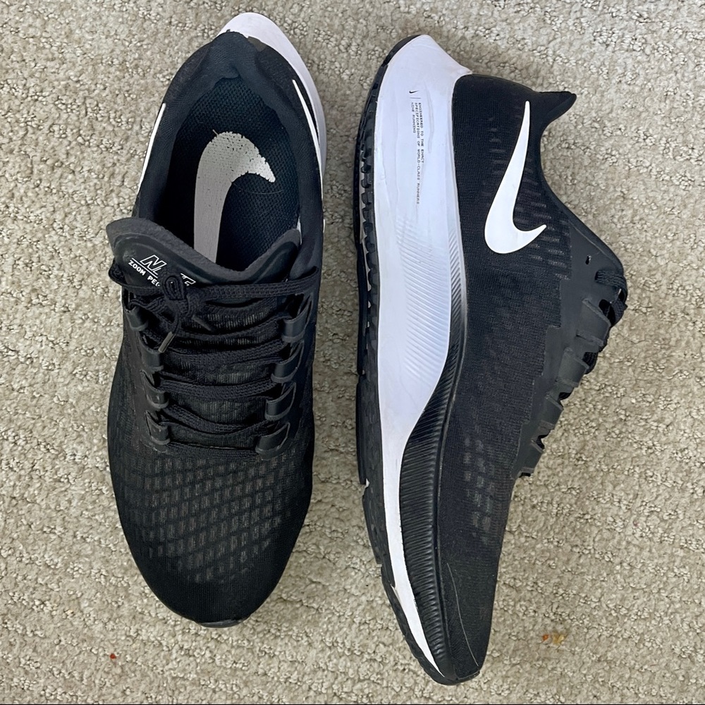 Black Men’s Nike Zoom Pegasus